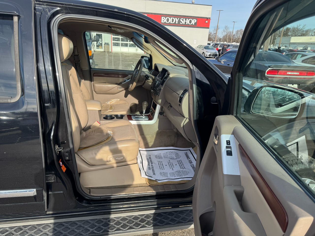 Nissan Pathfinder 4WD 4dr V8 LE 2008