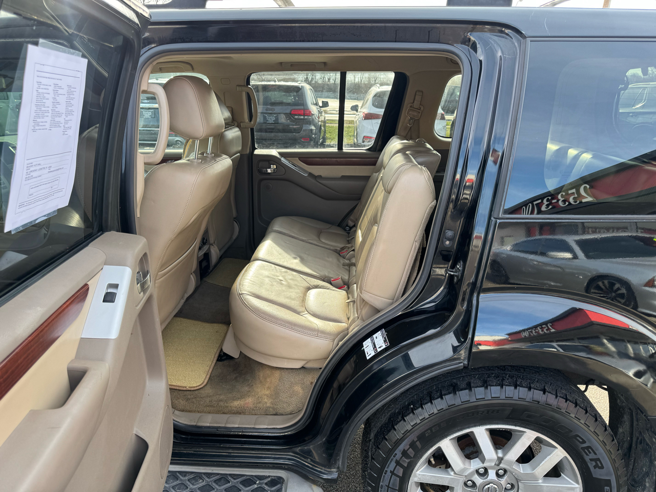 Nissan Pathfinder 4WD 4dr V8 LE 2008