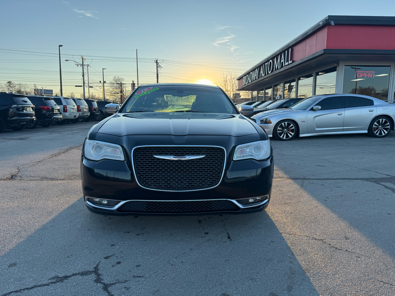 Chrysler 300 Limited RWD 2019