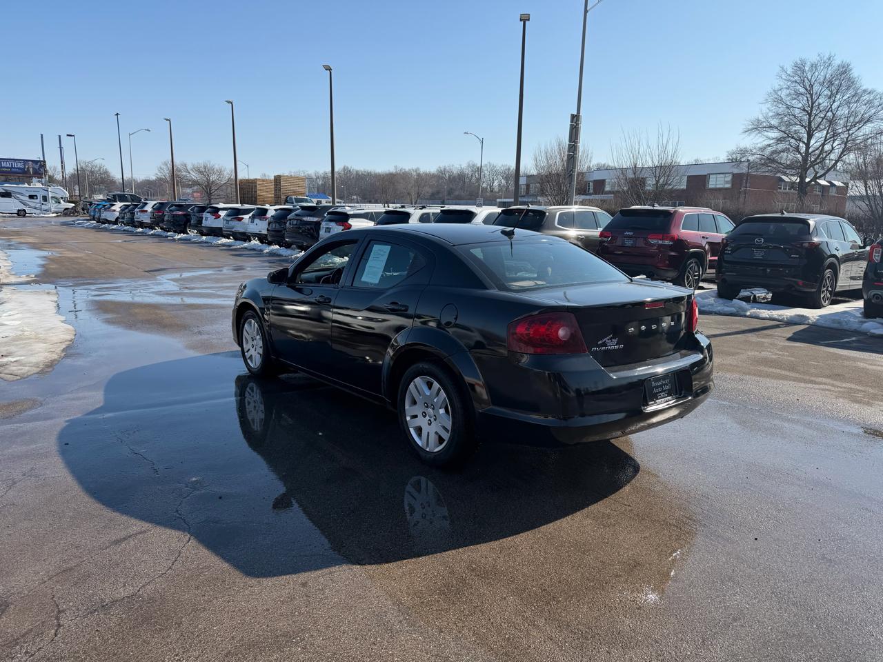 Dodge Avenger 4dr Sdn SE 2012