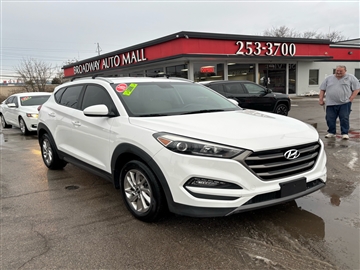 2016 Hyundai Tucson AWD 4dr SE