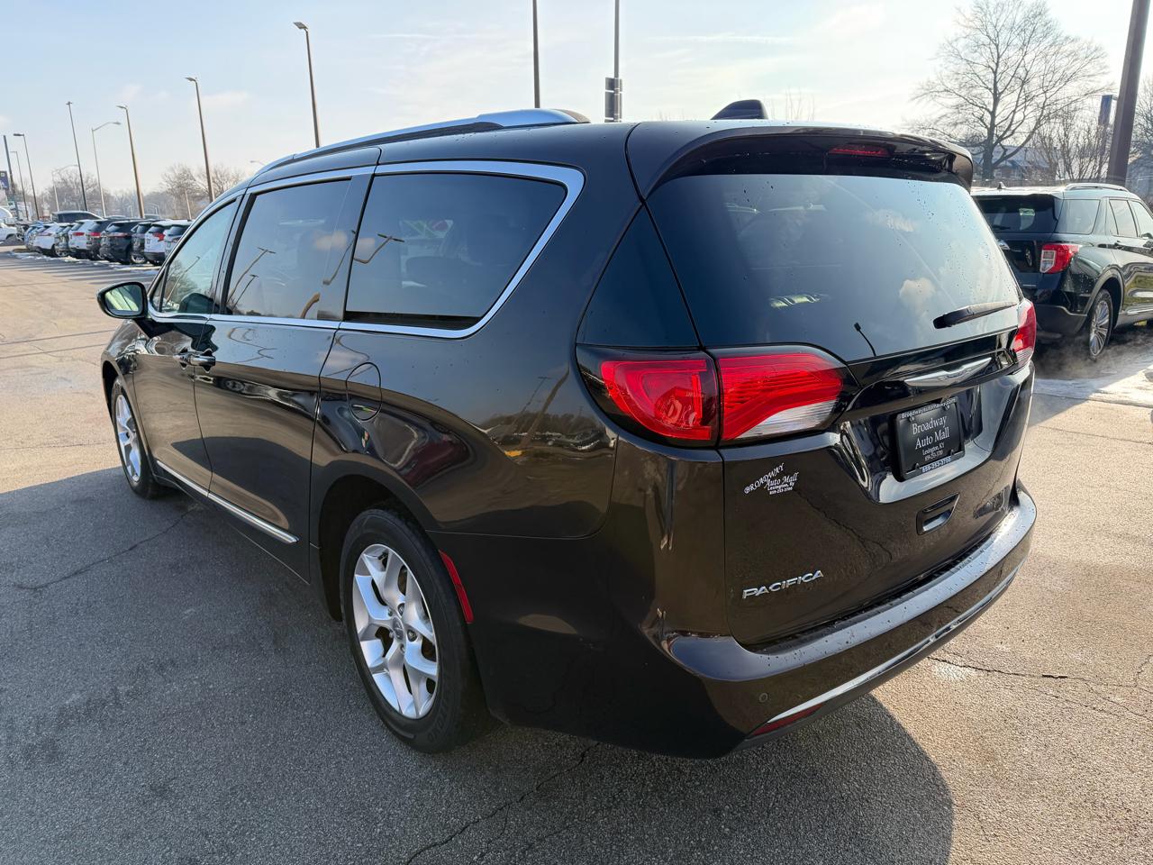 Chrysler Pacifica Touring-L Plus 2017