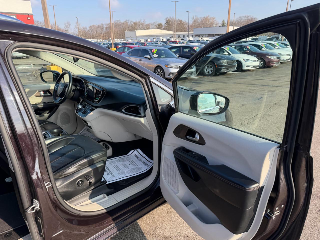 Chrysler Pacifica Touring-L Plus 2017