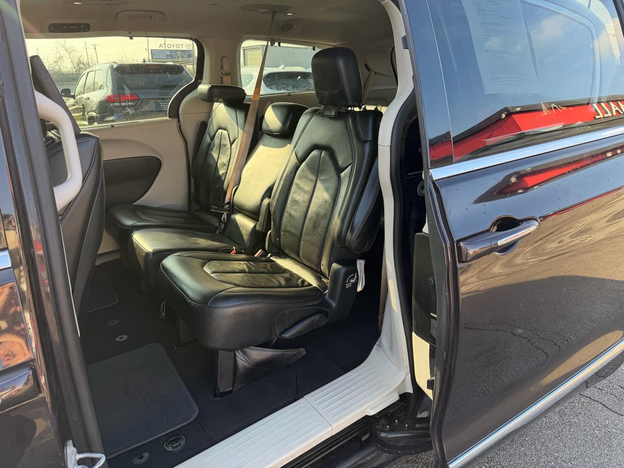 Chrysler Pacifica Touring-L Plus 2017