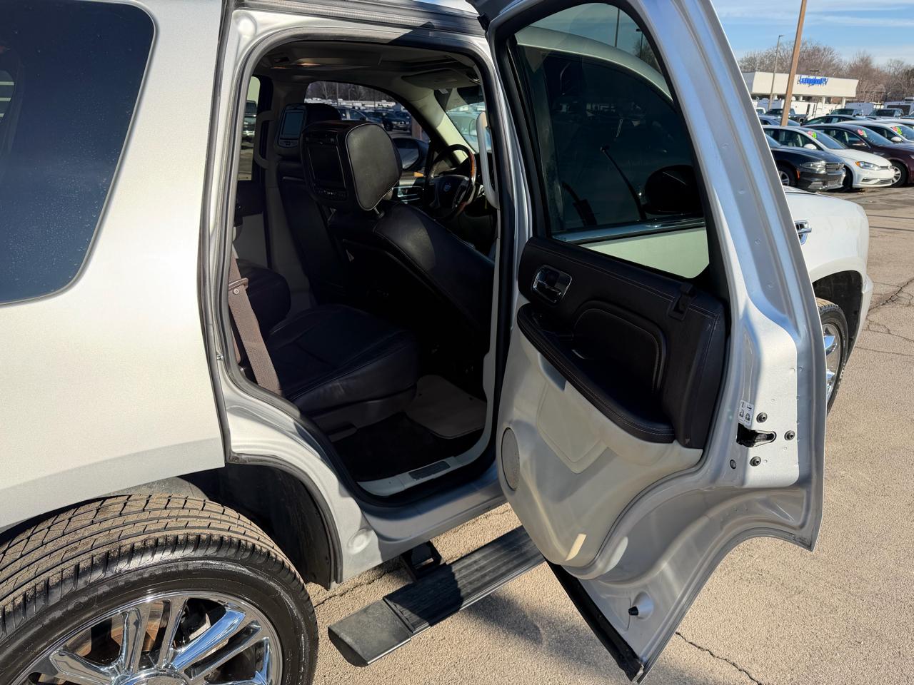 Cadillac Escalade AWD 4dr Platinum Edition 2012