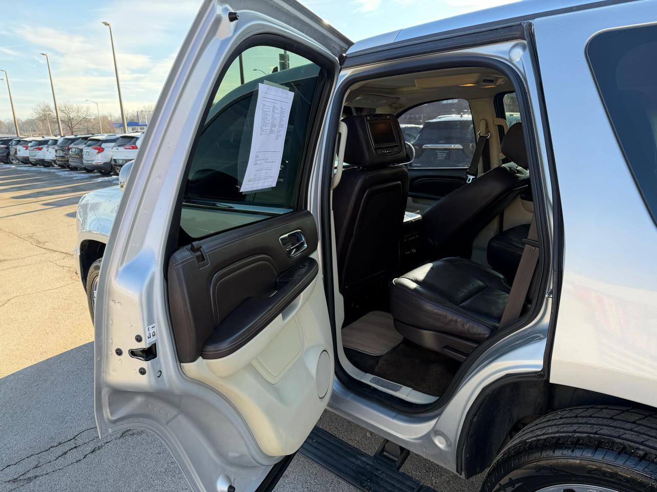 Cadillac Escalade AWD 4dr Platinum Edition 2012