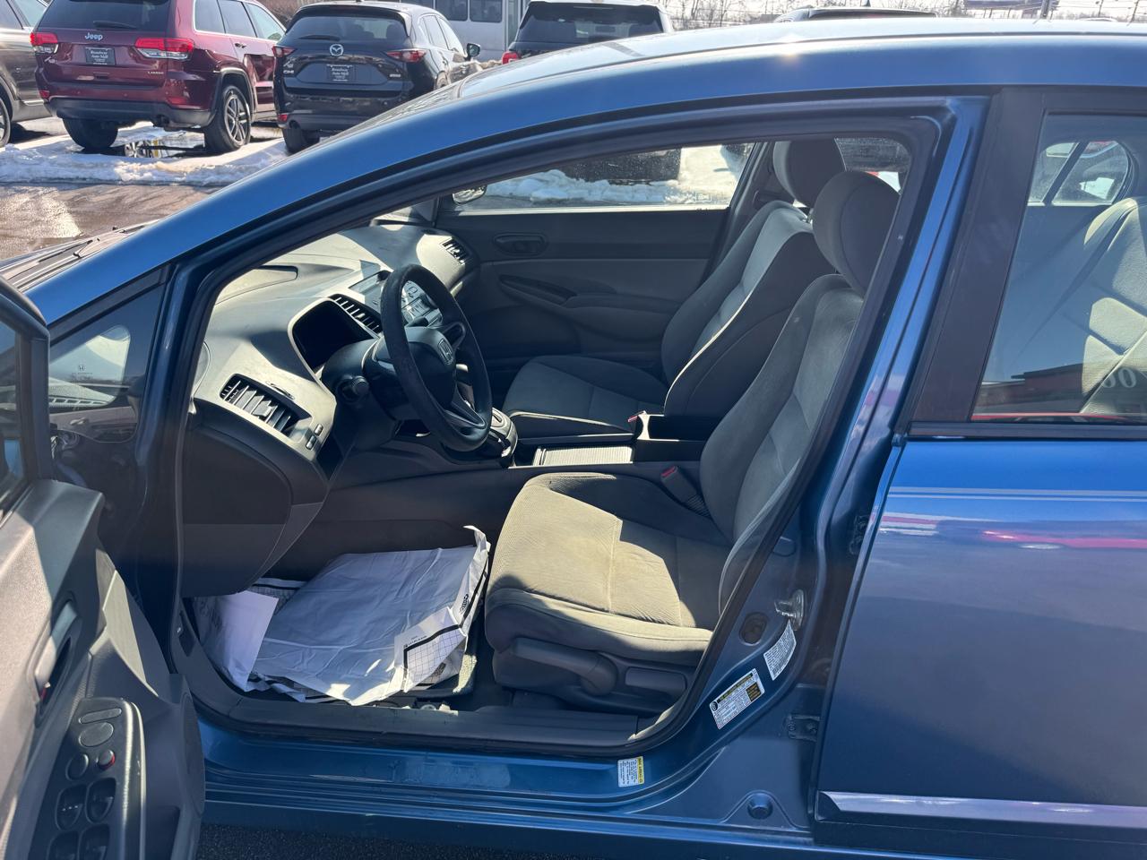 Honda Civic Sdn 4dr Auto DX-VP 2011