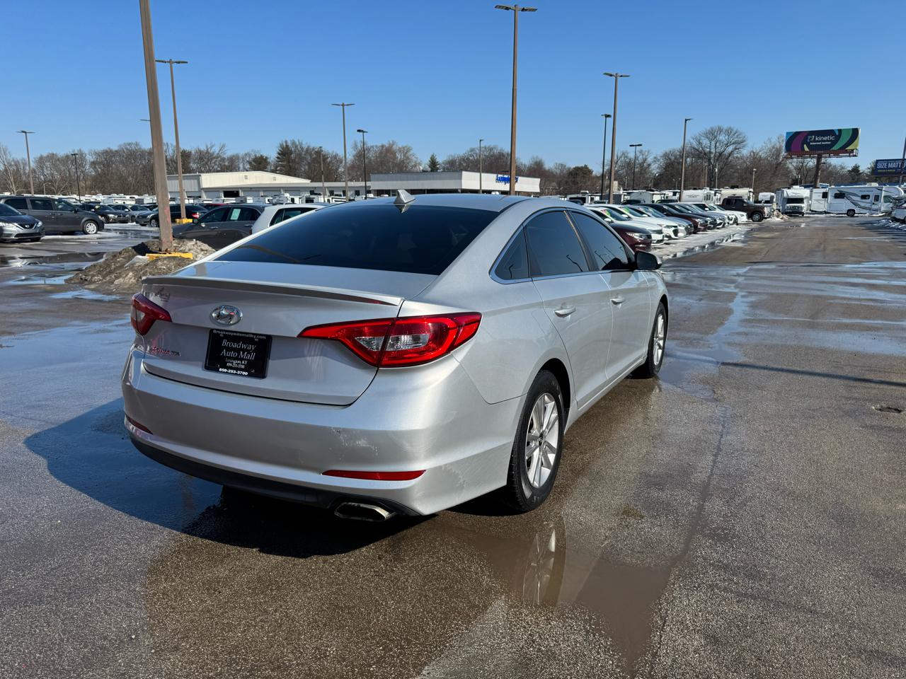 Hyundai Sonata 4dr Sdn 2.4L SE 2016