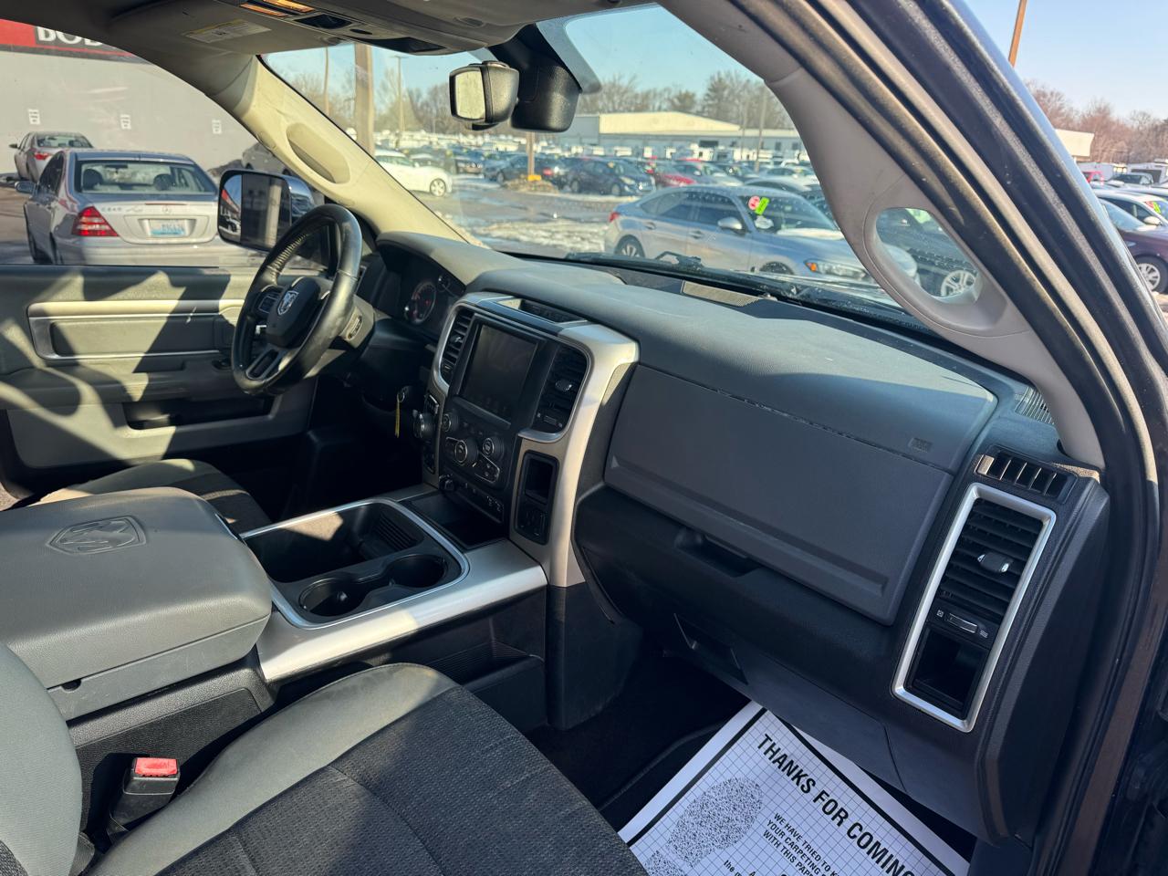 RAM 1500 4WD Crew Cab 140.5" Big Horn 2016