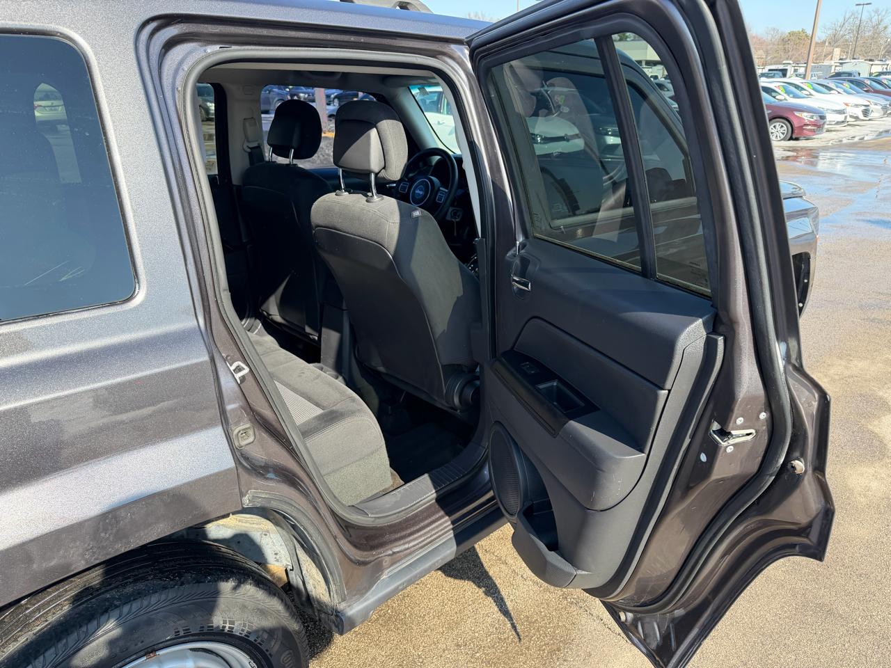 Jeep Patriot FWD 4dr Sport 2016