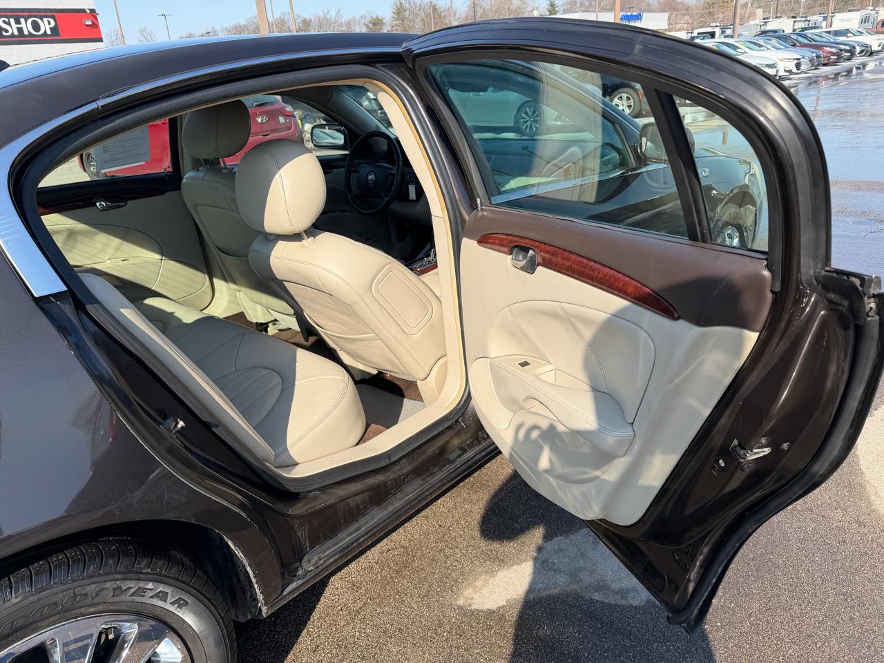 Buick Lucerne 4dr Sdn CXL Special Edition 2009