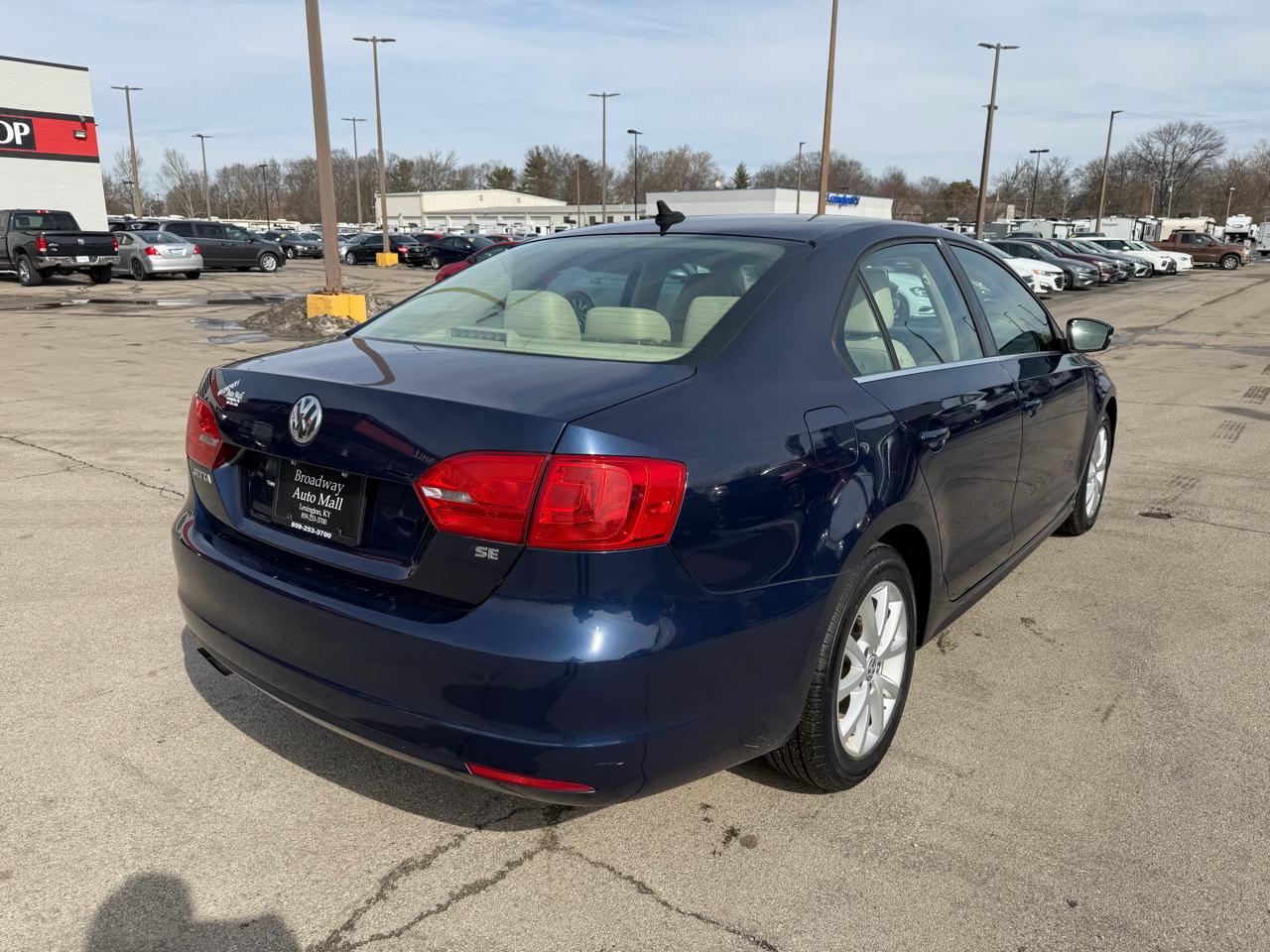 Volkswagen Jetta Sedan 4dr Auto SE PZEV 2014