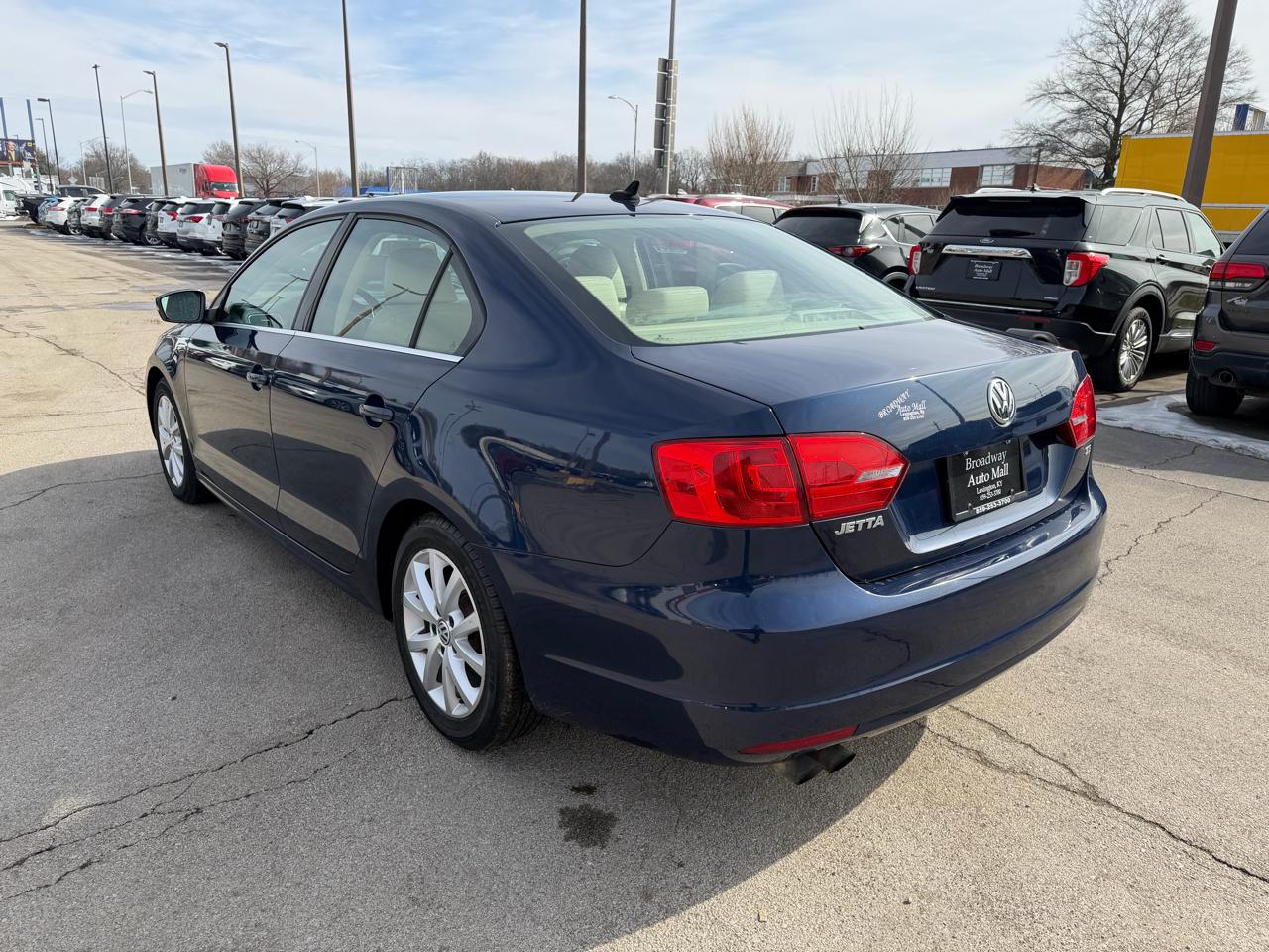 Volkswagen Jetta Sedan 4dr Auto SE PZEV 2014