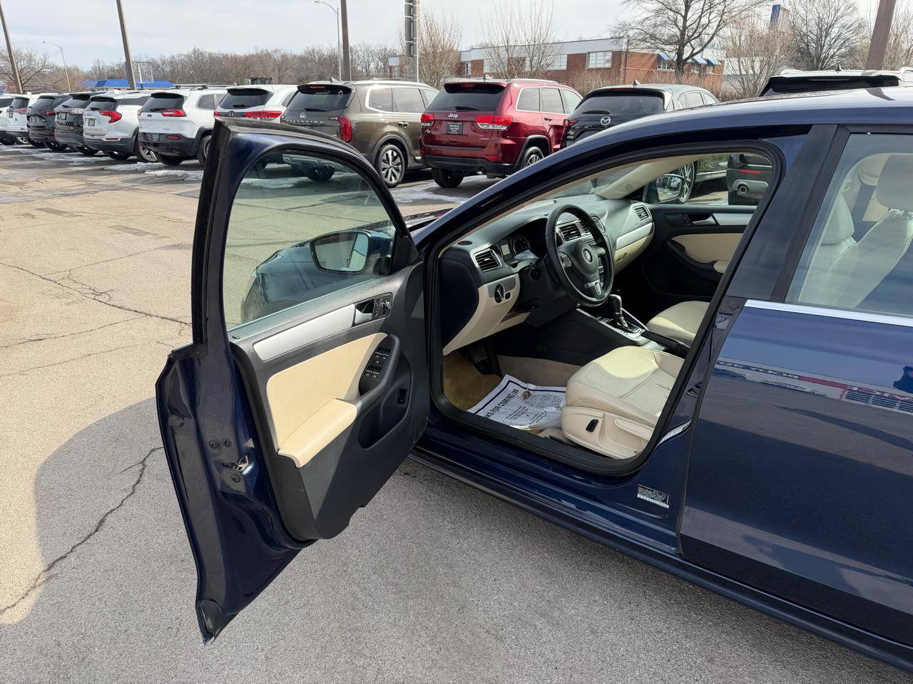 Volkswagen Jetta Sedan 4dr Auto SE PZEV 2014