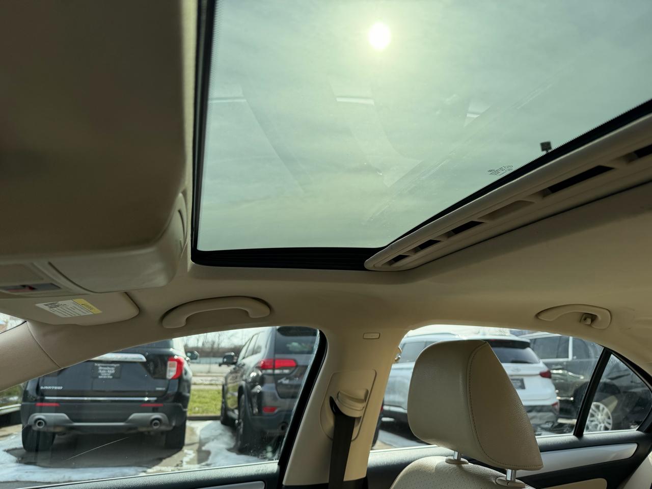 Volkswagen Jetta Sedan 4dr Auto SE PZEV 2014