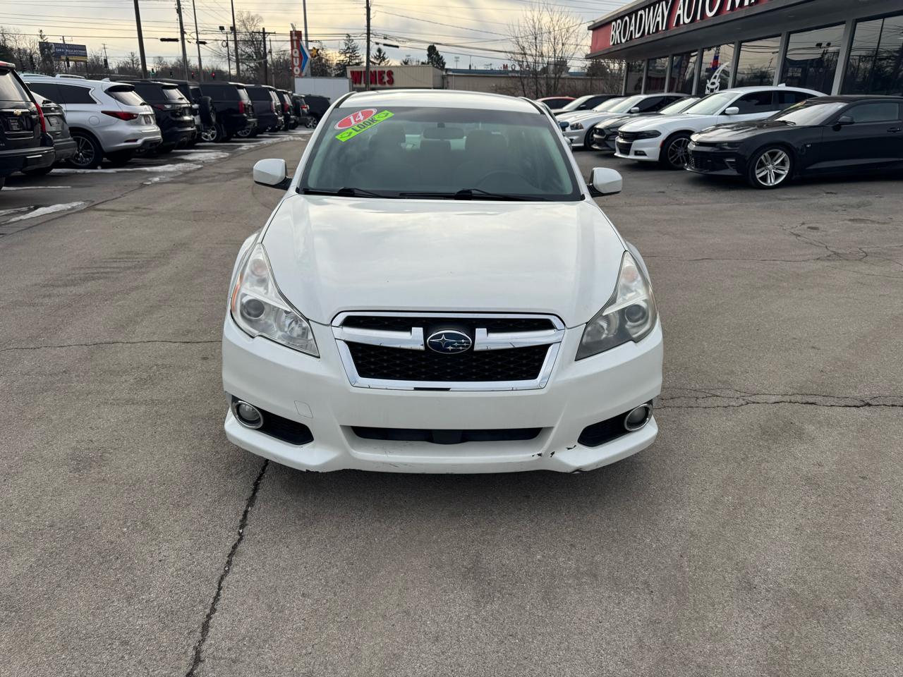 Subaru Legacy 4dr Sdn H4 Auto 2.5i Premium 2014