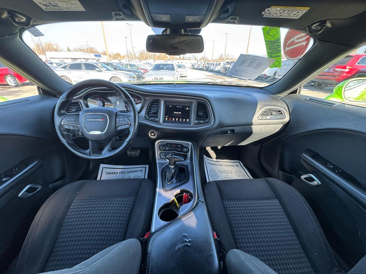 Dodge Challenger SXT RWD 2019