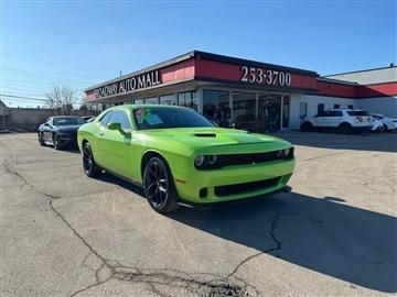 2019 Dodge Challenger SXT RWD