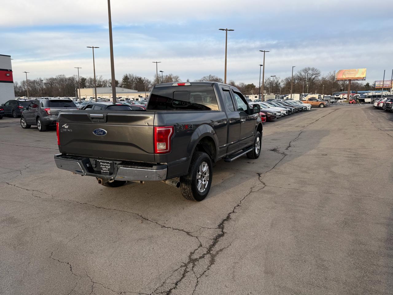 Ford F-150 4WD SuperCab 145" XLT 2015