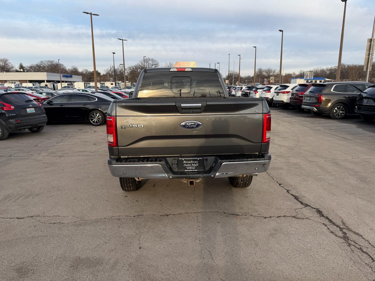 Ford F-150 4WD SuperCab 145" XLT 2015