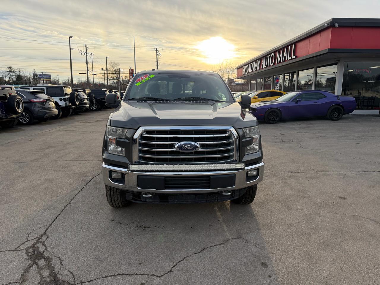 Ford F-150 4WD SuperCab 145" XLT 2015