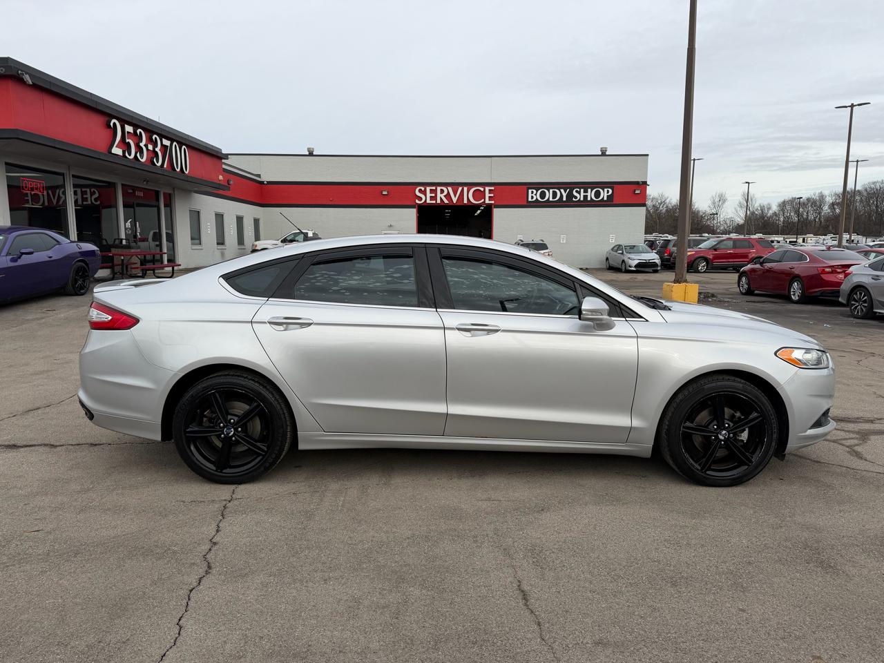 Ford Fusion SE 2016