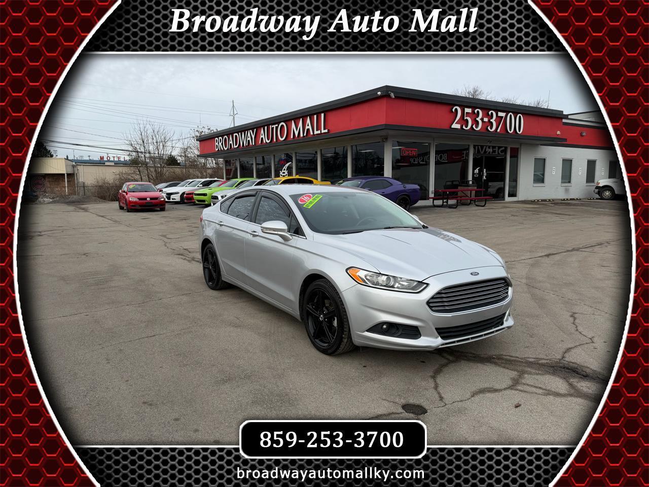 Ford Fusion SE 2016
