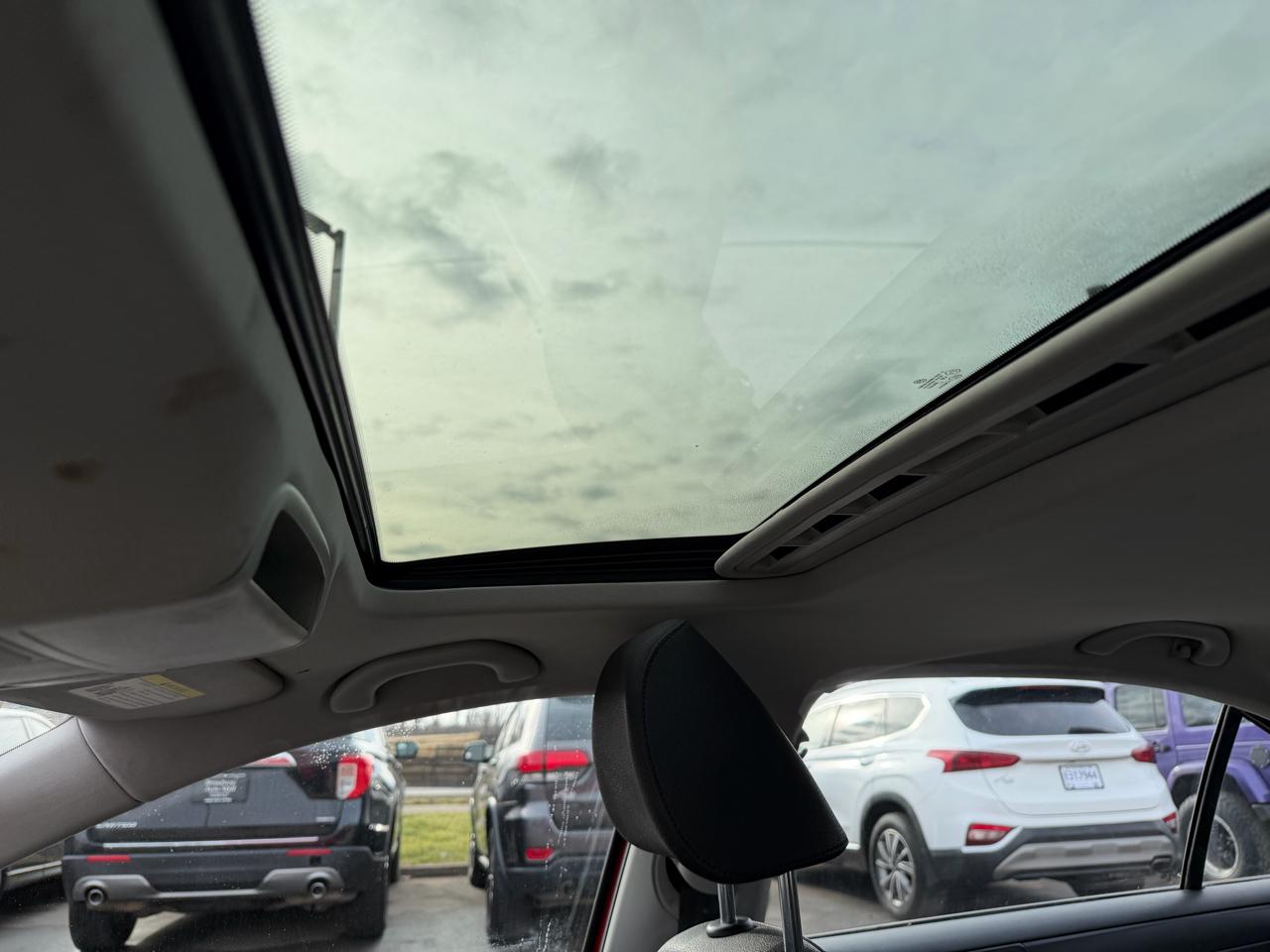 Volkswagen Jetta Sedan 4dr Auto SE 2012