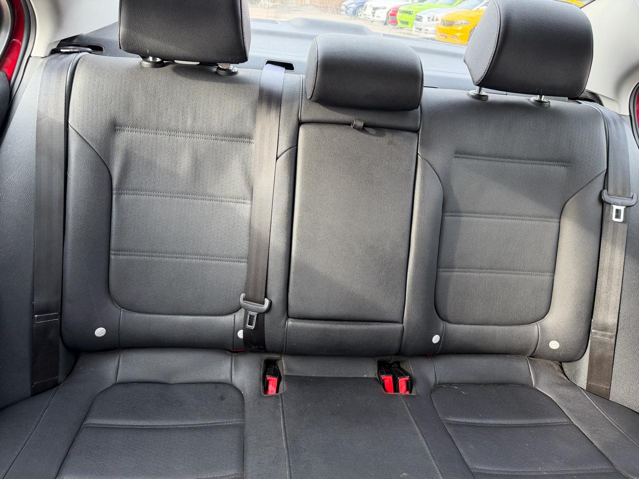 Volkswagen Jetta Sedan 4dr Auto SE 2012