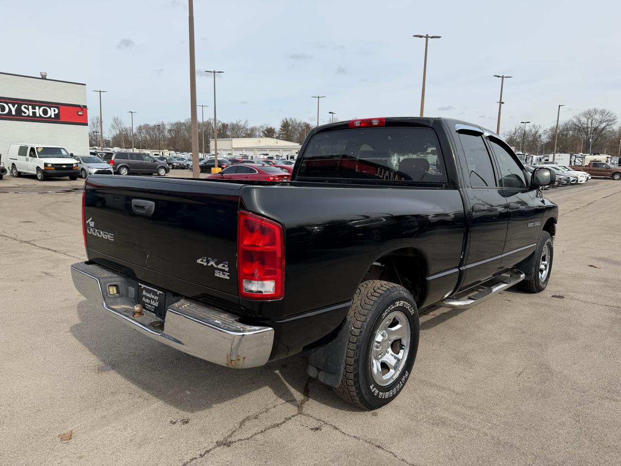 Dodge Ram 1500 4dr Quad Cab 140.5" WB 4WD SLT 2004