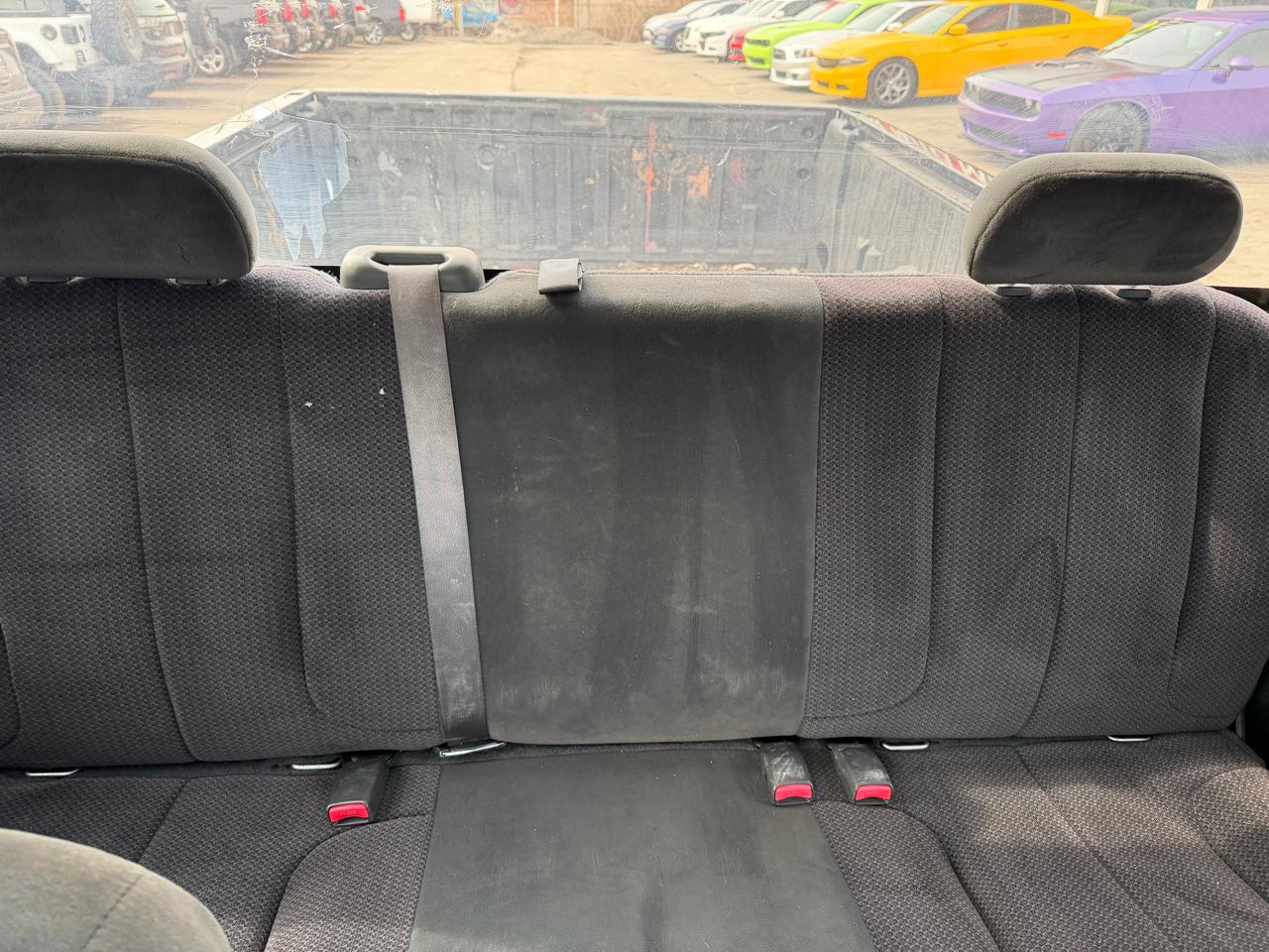 Dodge Ram 1500 4dr Quad Cab 140.5" WB 4WD SLT 2004