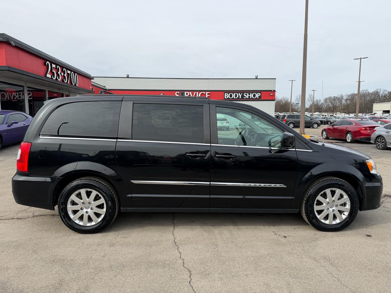 Chrysler Town & Country 4dr Wgn Touring 2016