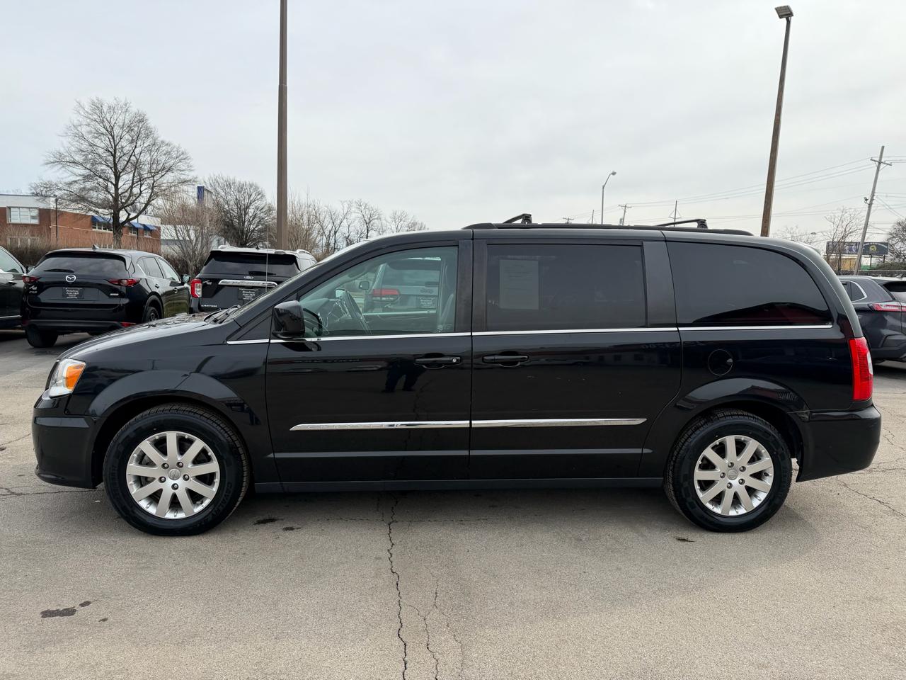 Chrysler Town & Country 4dr Wgn Touring 2016