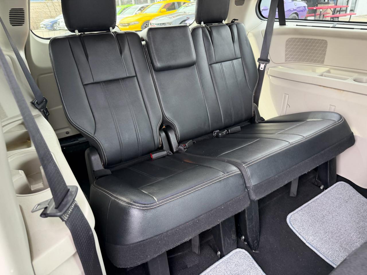 Chrysler Town & Country 4dr Wgn Touring 2016