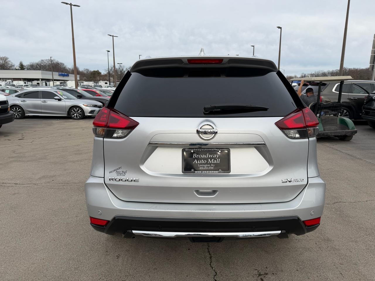 Nissan Rogue SV 2020