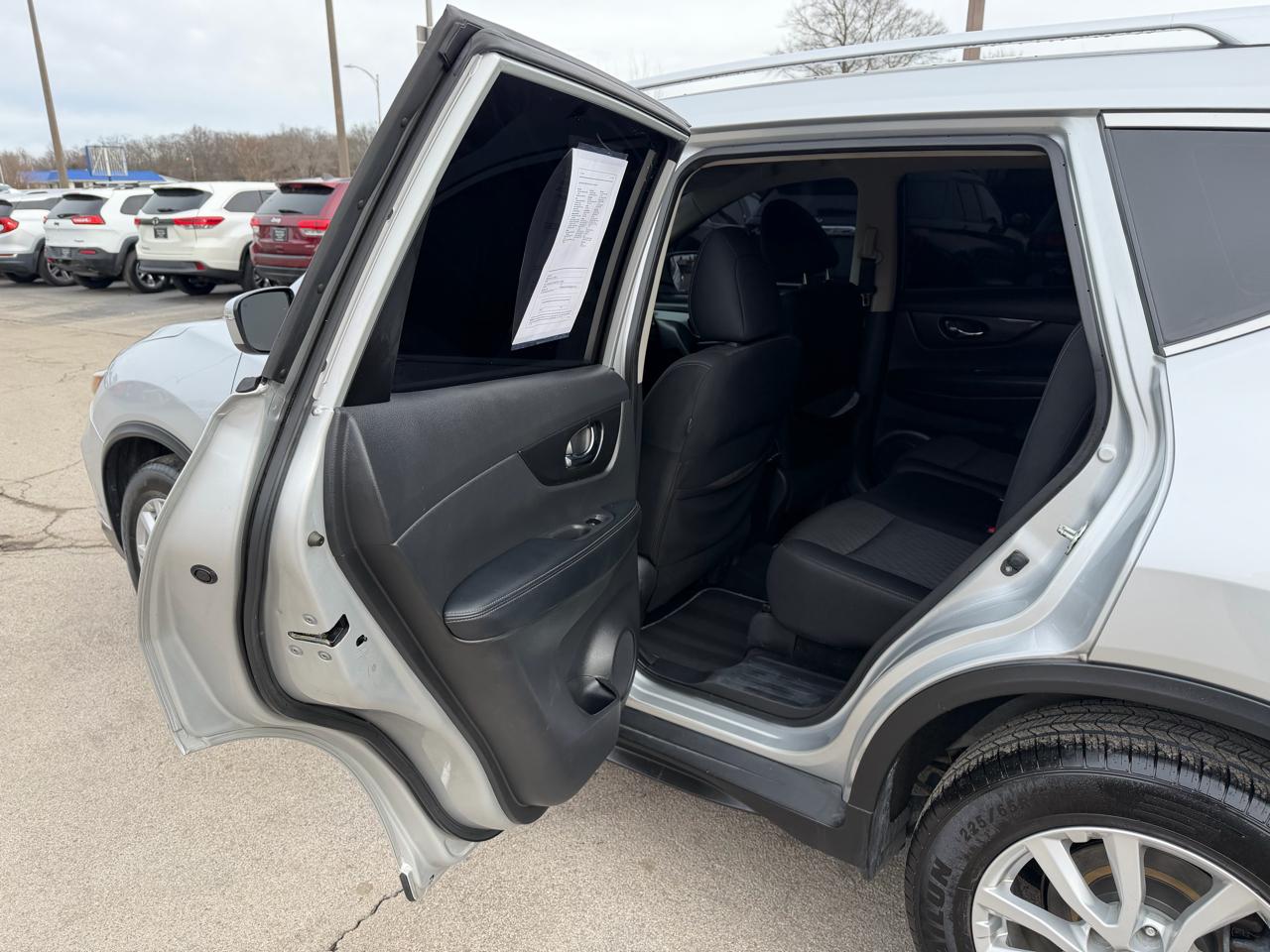 Nissan Rogue SV 2020