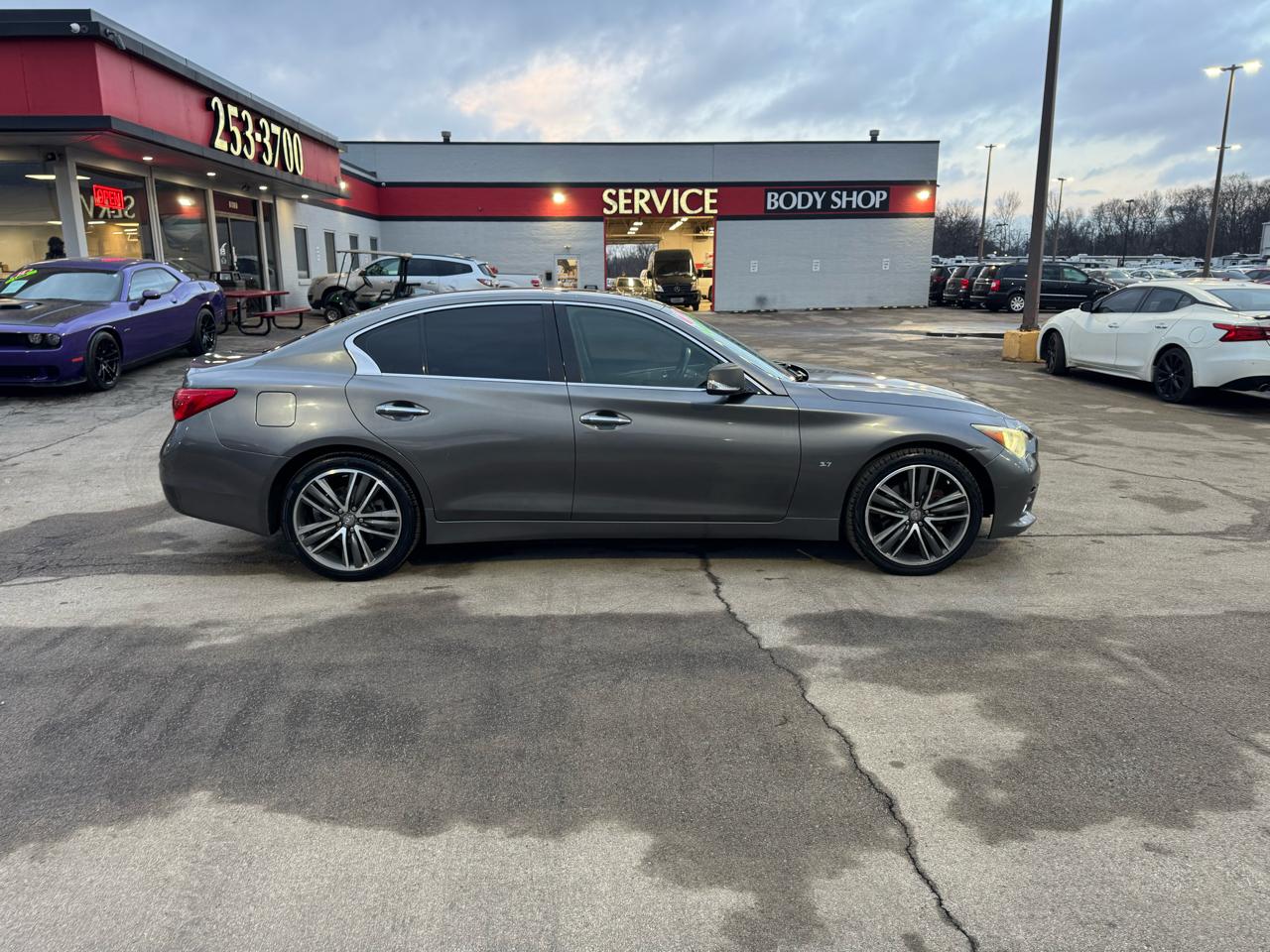 Infiniti Q50 4dr Sdn Premium AWD 2014