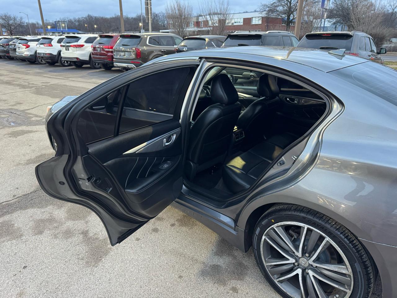 Infiniti Q50 4dr Sdn Premium AWD 2014