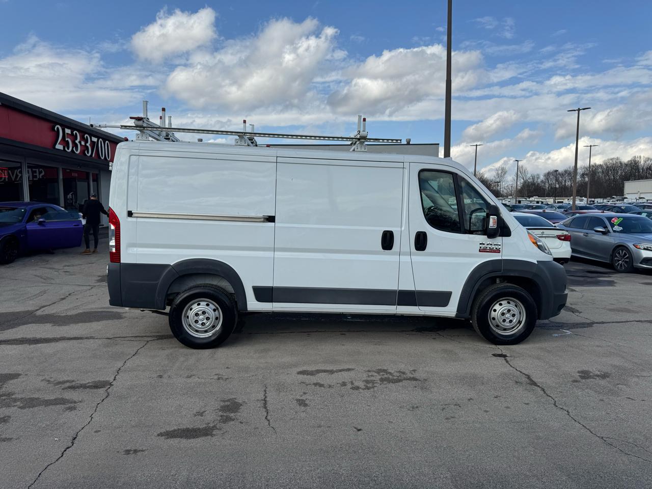 RAM ProMaster Cargo Van 1500 Low Roof 136" WB 2017