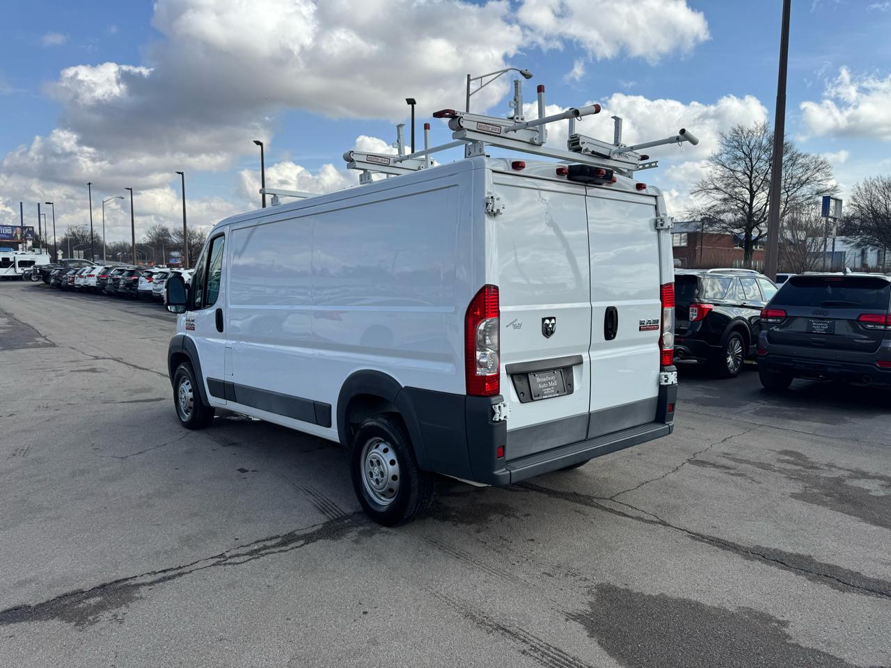 RAM ProMaster Cargo Van 1500 Low Roof 136" WB 2017