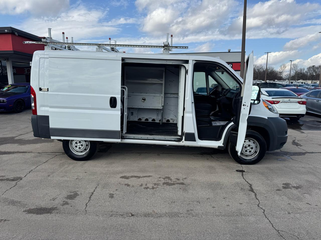 RAM ProMaster Cargo Van 1500 Low Roof 136" WB 2017