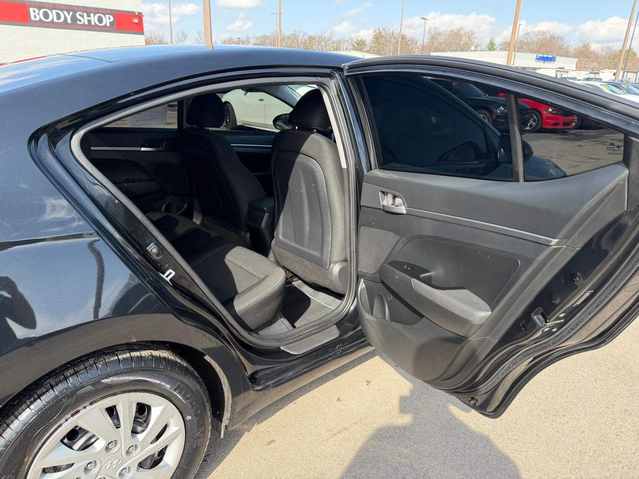 Hyundai Elantra SE 2019