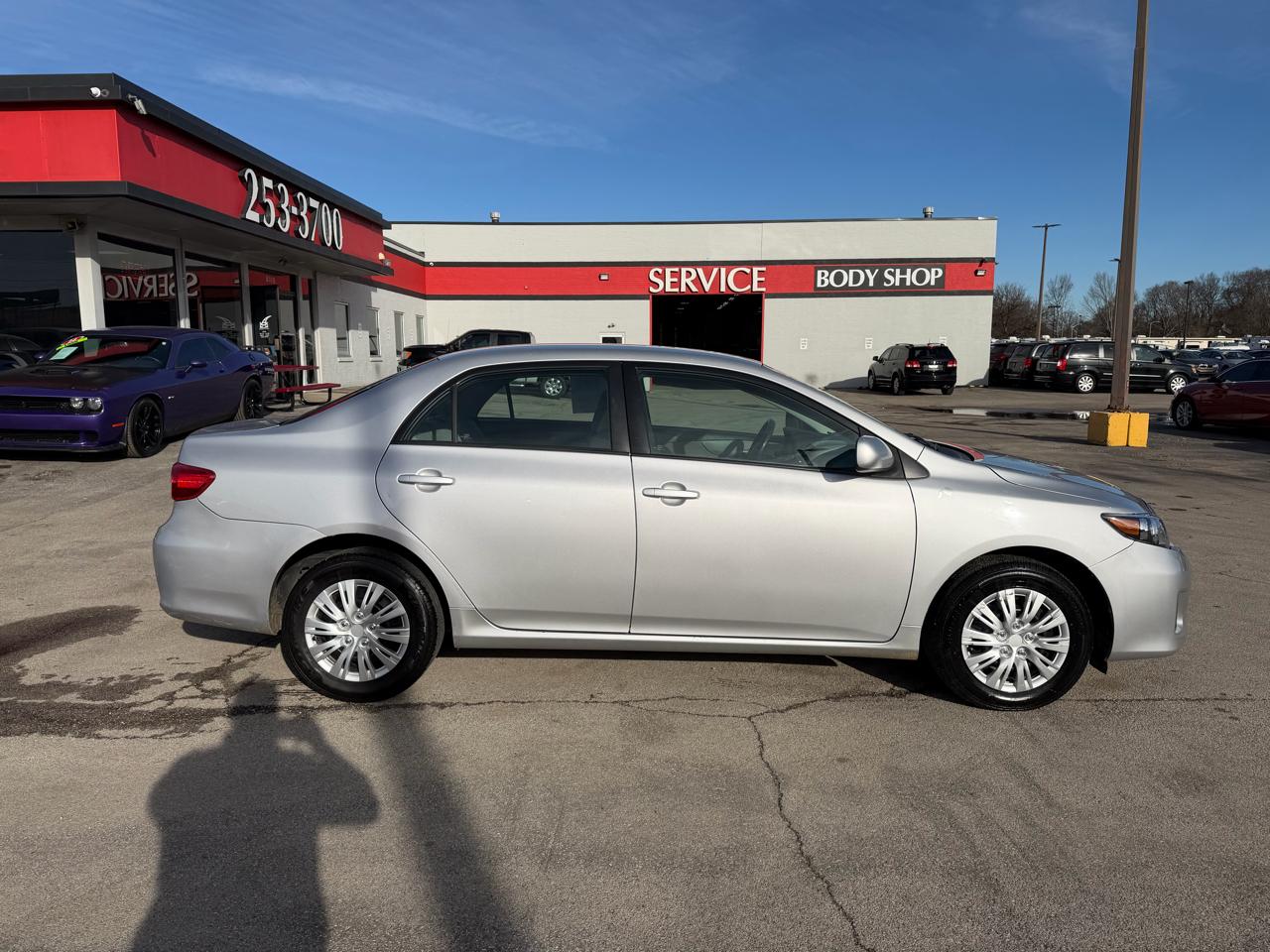 Toyota Corolla LE 2011
