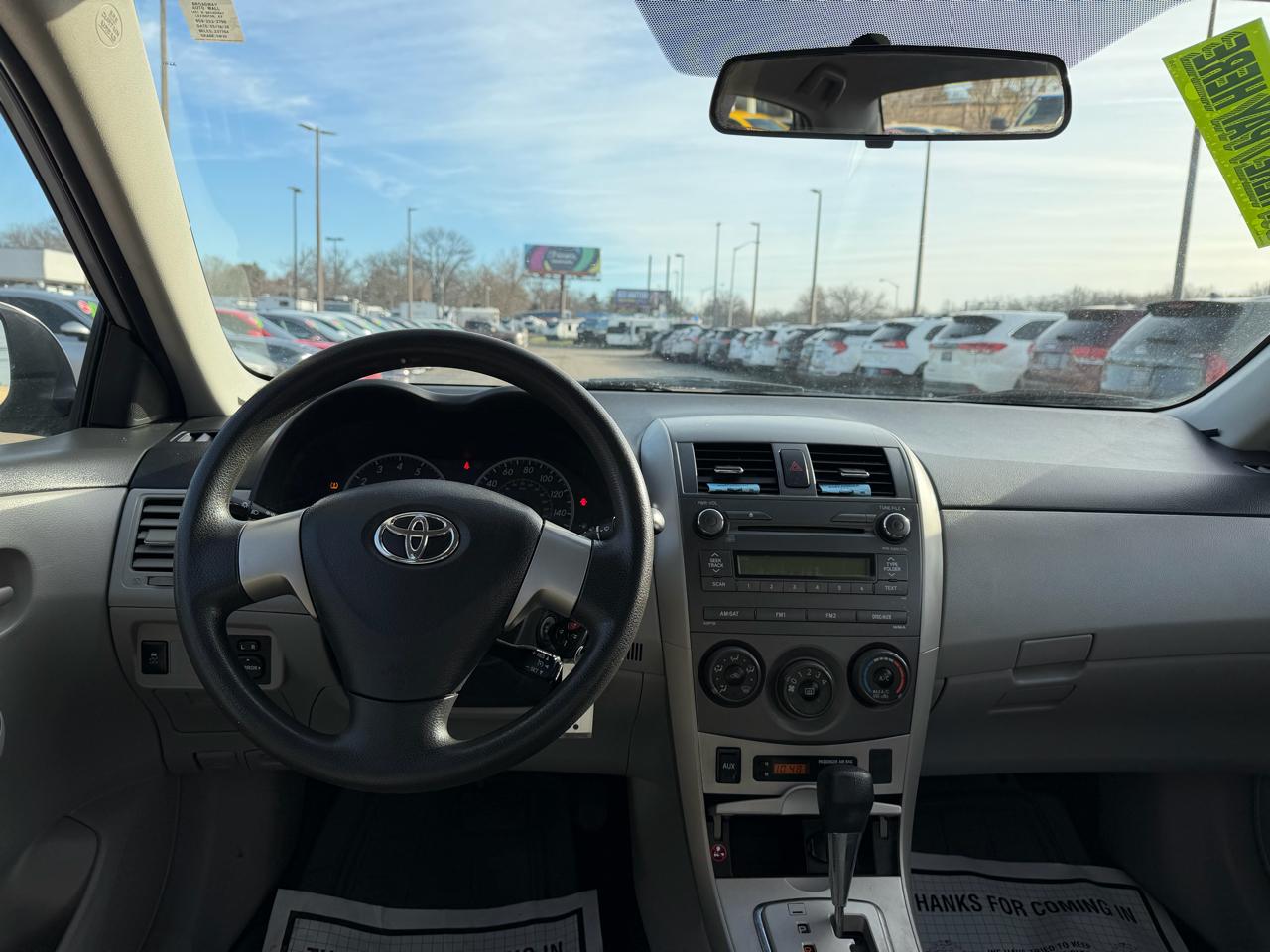 Toyota Corolla LE 2011