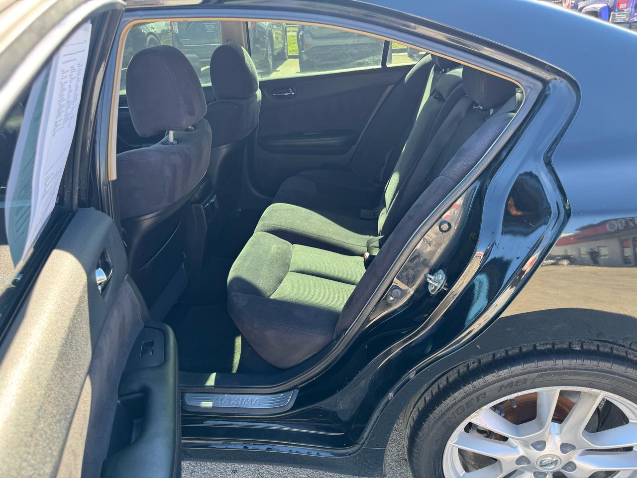 Nissan Maxima 4dr Sdn 3.5 S 2014