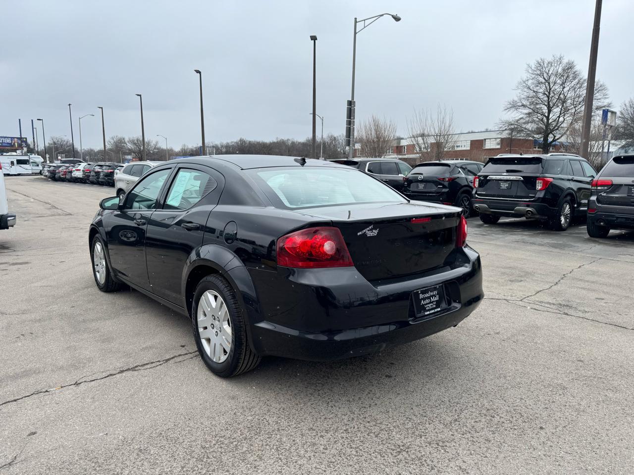 Dodge Avenger 4dr Sdn SE 2013