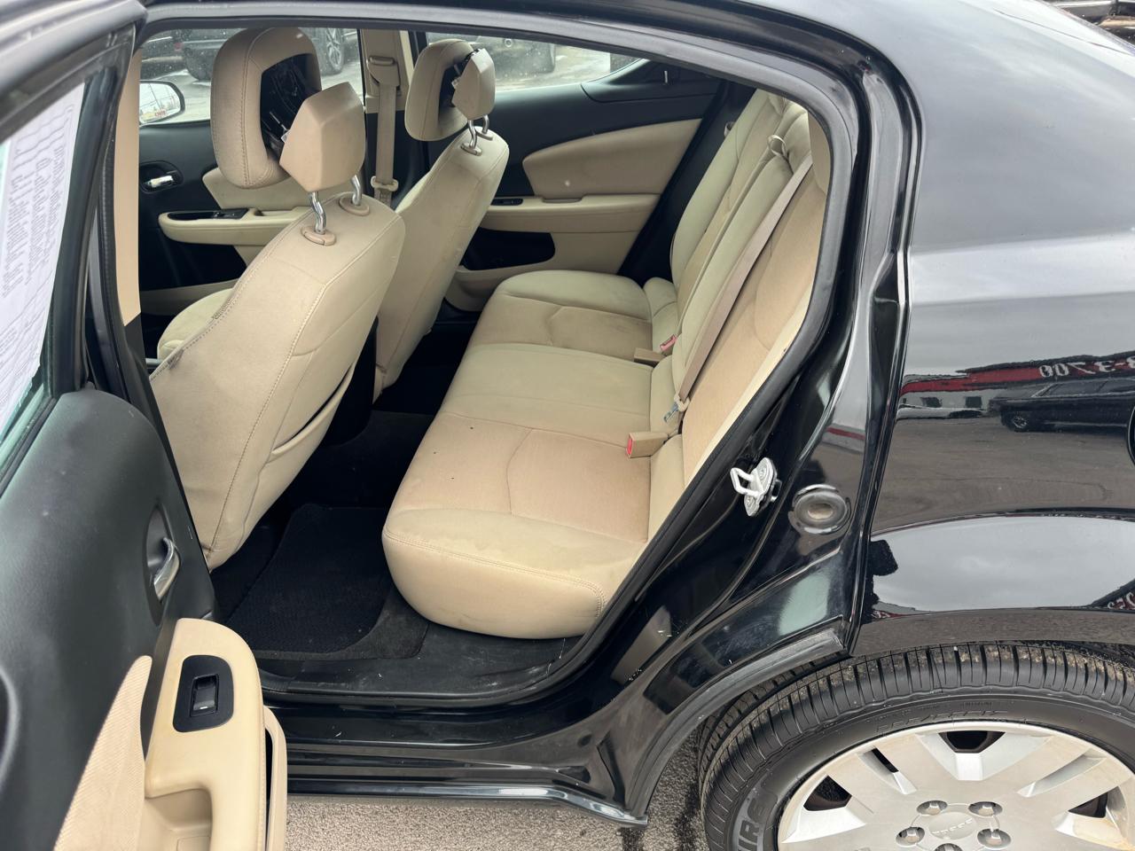 Dodge Avenger 4dr Sdn SE 2013