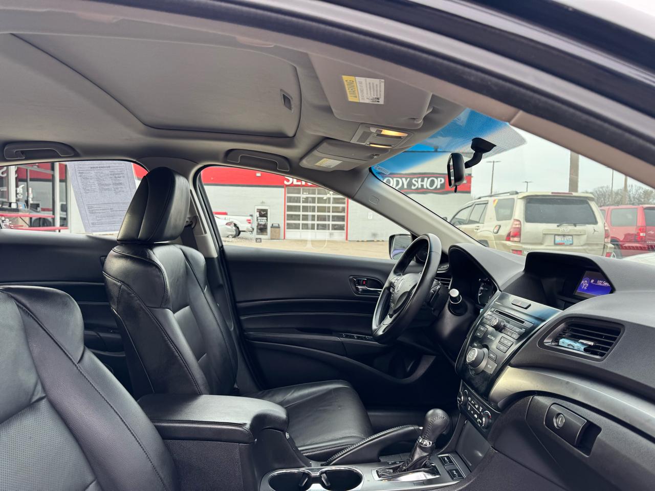 Acura ILX 4dr Sdn 2.0L 2014