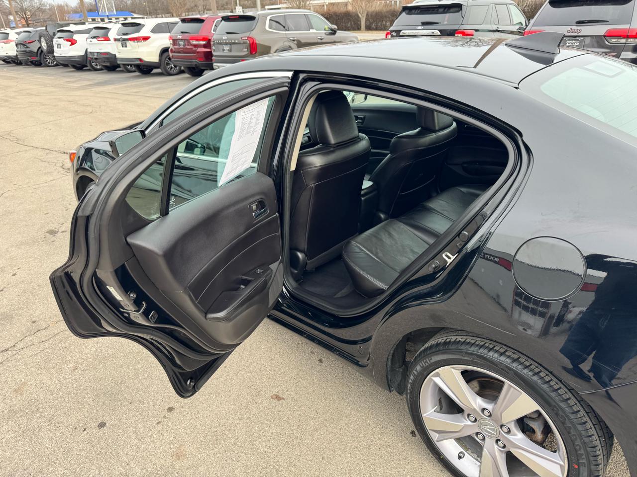 Acura ILX 4dr Sdn 2.0L 2014