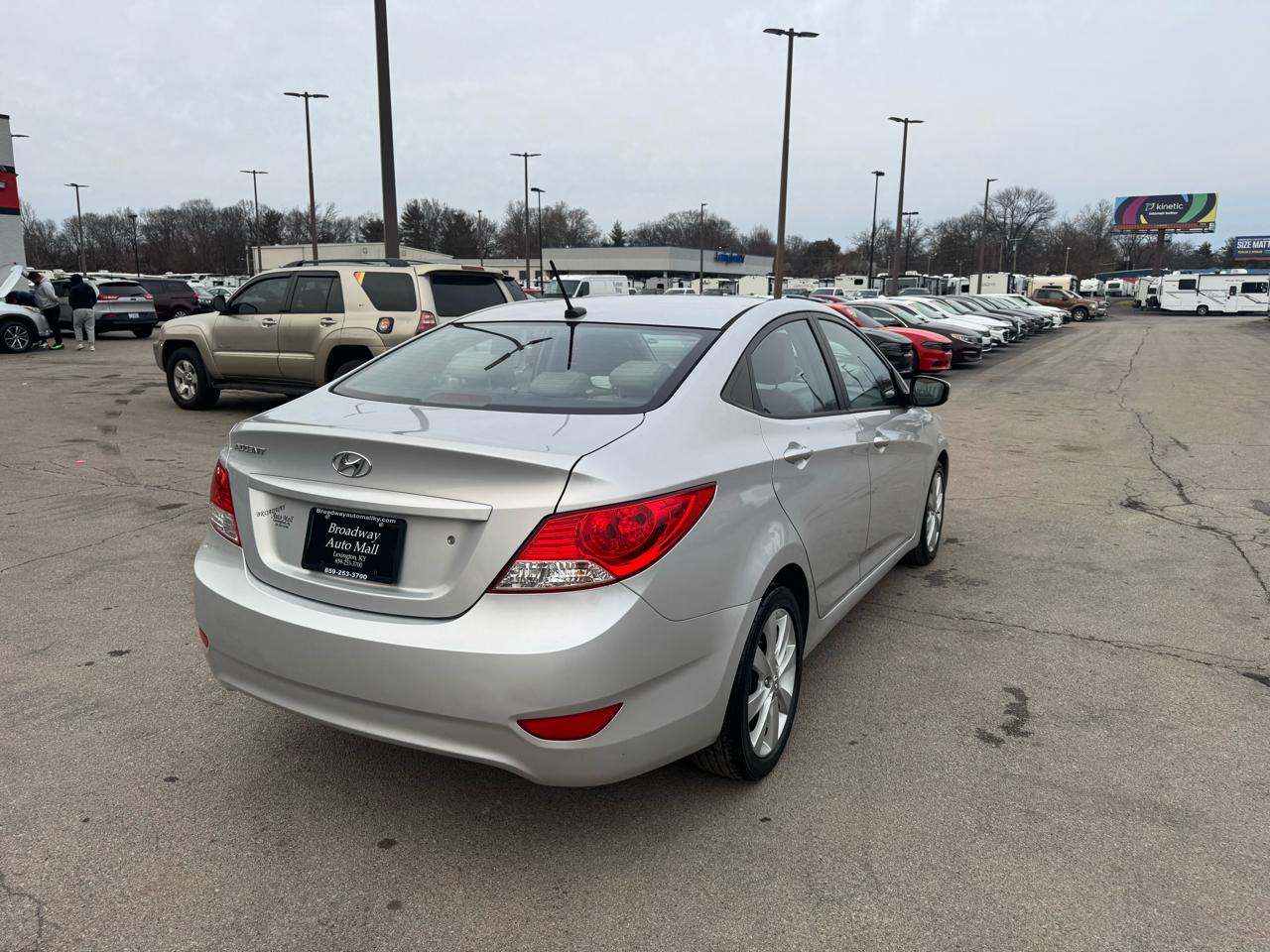 Hyundai Accent 4dr Sdn Auto GLS 2014